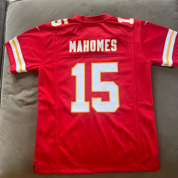 Nike Kids Red Football Jersey - Picture 2 of 3